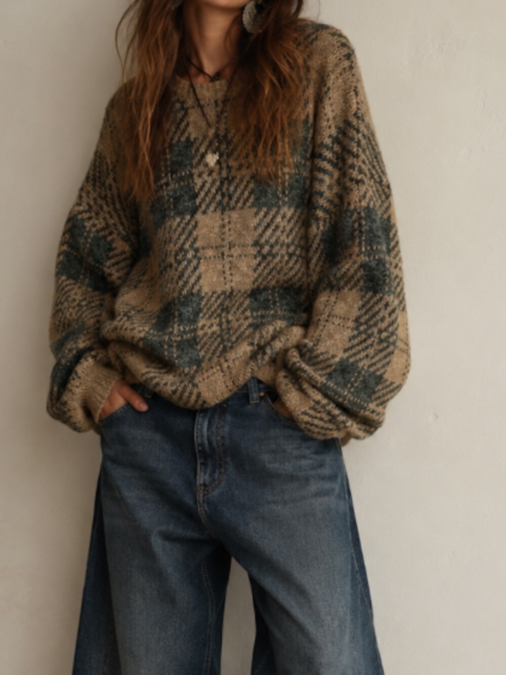 Kennington Mens Medium Vintage Pullover Sweater Beige Gray Fuzzy Plaid Unisex